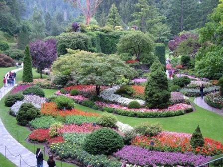 Butchardt Gardens in July